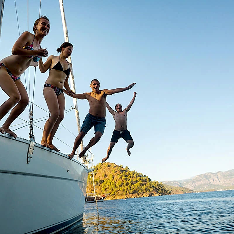 Bodrum'un Bakir Koylarını Yüzme Turu ile Keşfedin