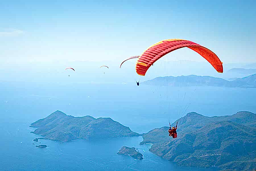 Ölüdeniz Tabiat Parkı üzerinde yamaç paraşütü yapın